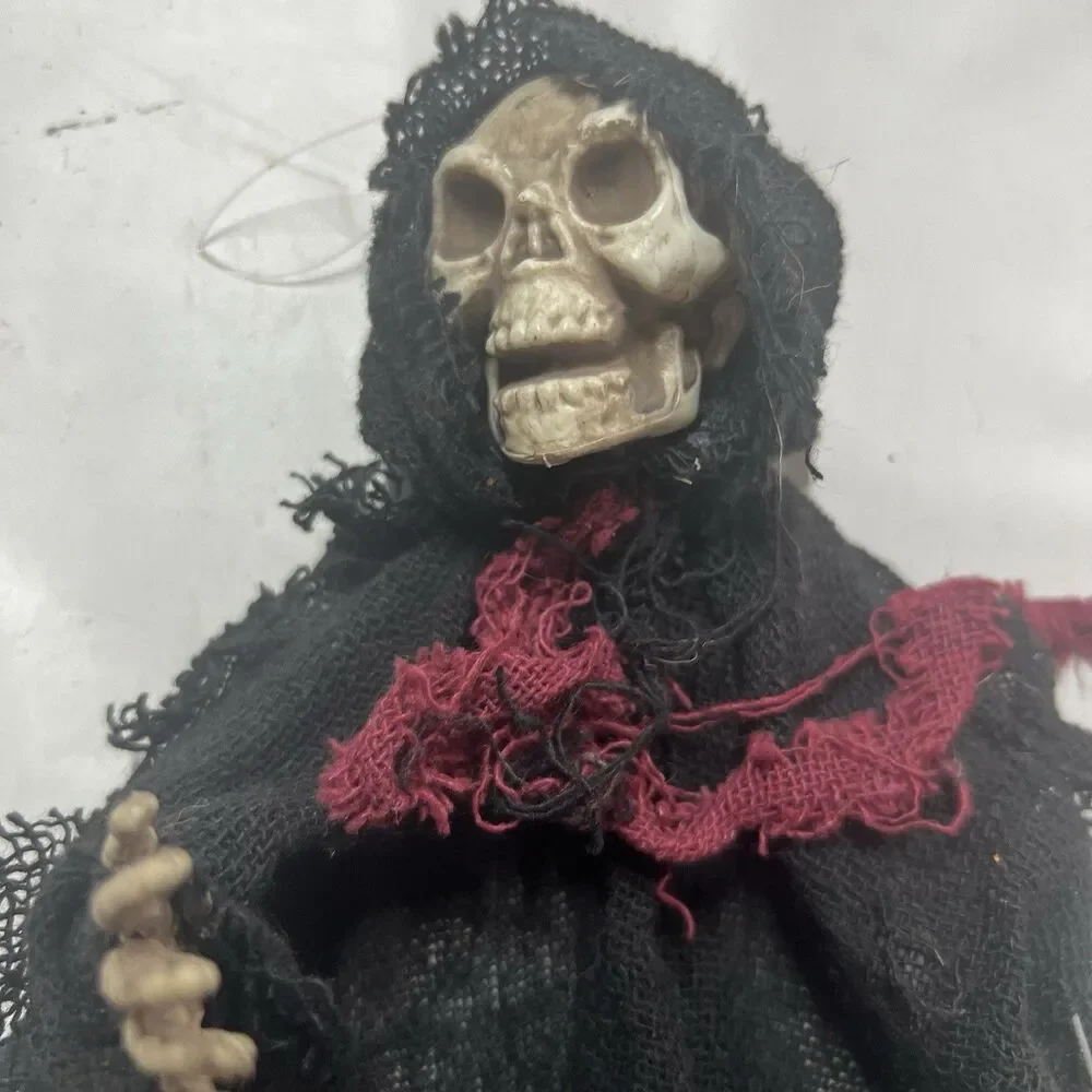 Skeleton/ Grim Reaper Halloween Decor Small Hanging Ornament 13
